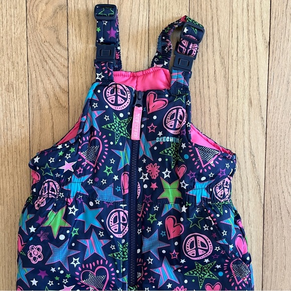 Skechers Size 2T Stars & Hearts Printed Snow Bib Overalls - Picture 3 of 7